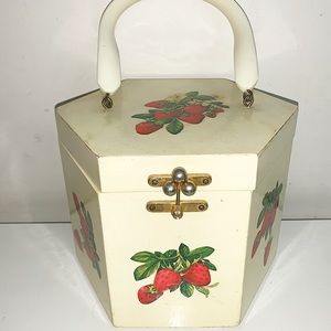 Vintage Hexagonal Wooden Strawberry Bag